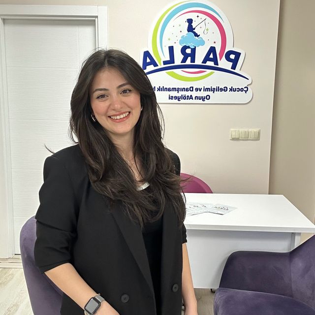 Cemre Çağatay, Çocuk Gelişimi İstanbul