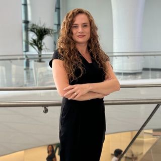 Resmi büyüt: Elif Şahin, Kadın Hastalıkları Ve Doğum Nilüfer