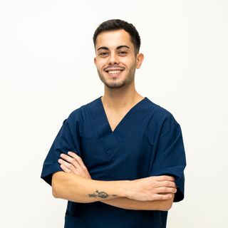 Acercar imagen: Pablo Miranda, Higienista dental Madrid