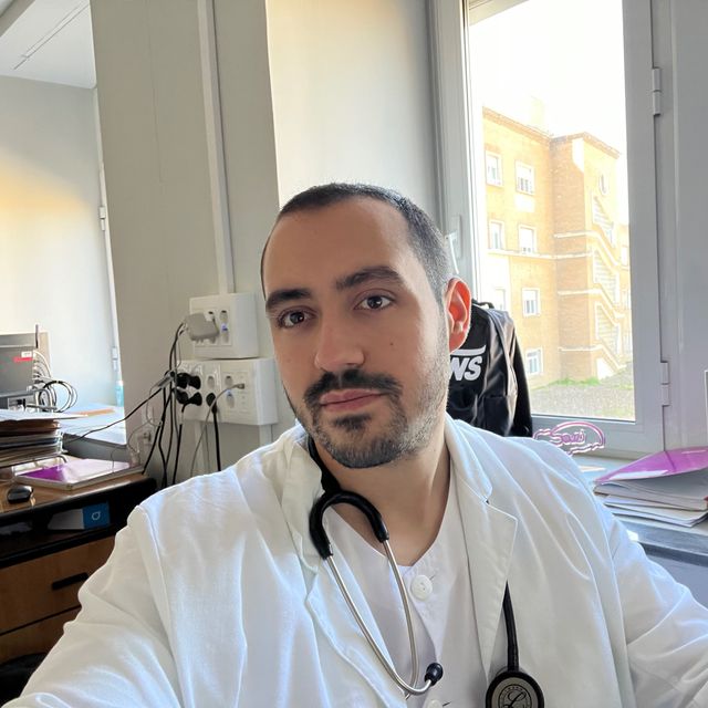 Jorge Vázquez Orta, Internista Huelva