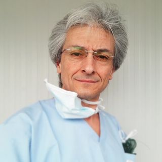 Ingrandire l'immagine: Nicola De Marco, neurochirurgo Sondrio