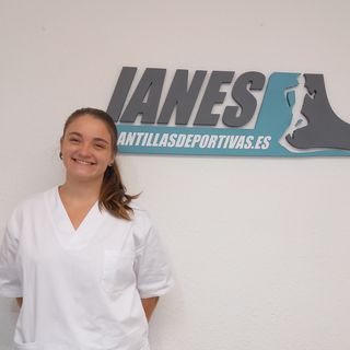 Acercar imagen: Alba Membiela Guix, Podólogo Gavà