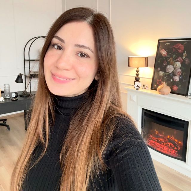 Sümeyra Akdeniz Taçyıldız,  İzmir