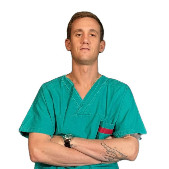 Simone Ghezzi, dentista Piacenza