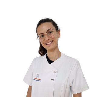 Acercar imagen: Esther Sanchez Recuero, Fisioterapeuta Málaga
