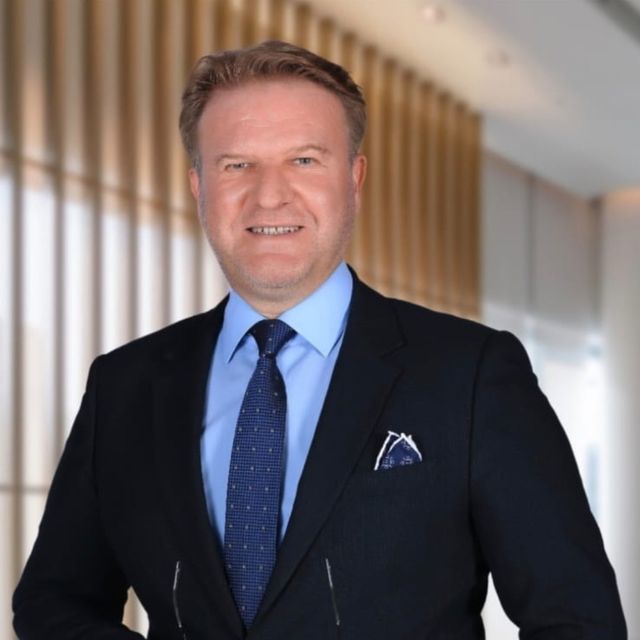 Cenk Eray Yıldız, Kalp Ve Damar Cerrahisi İstanbul