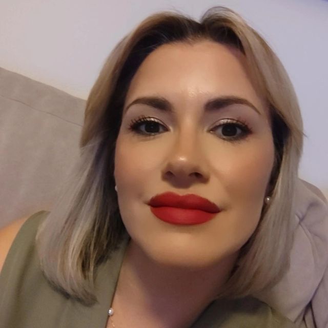 Dolores M Álvarez Rubio, Óptico Granada