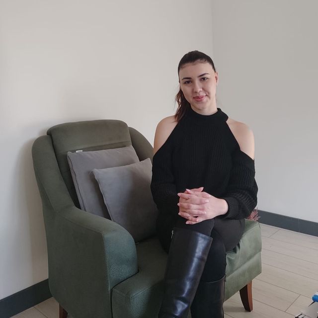 Nazile Ezgi Yayvan, Psikoloji İzmir