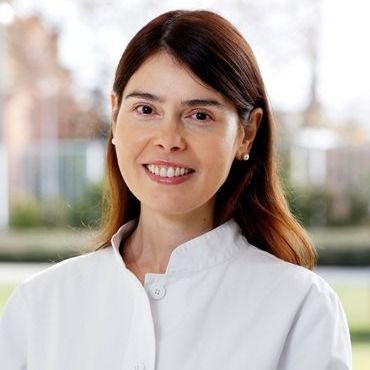 Isabel María Mayo Pampin, Oftalmólogo Barcelona