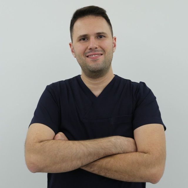 Engin Emre Selçuk, Ağız Diş Ve Çene Cerrahisi Tokat