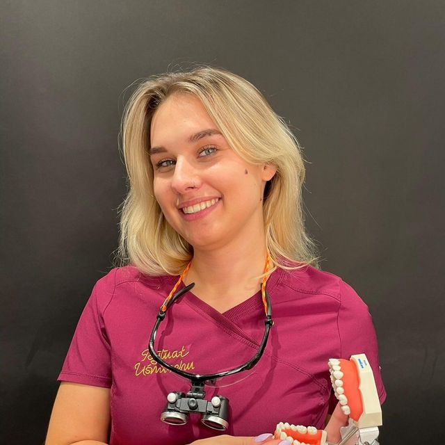 Karolina Biernacka-Utrata, higienistka/higienista stomatologiczny Warszawa