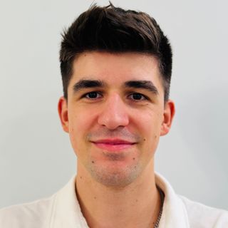 Powiększ obraz: Adam Skwirtniański, fizjoterapeuta Wrocław