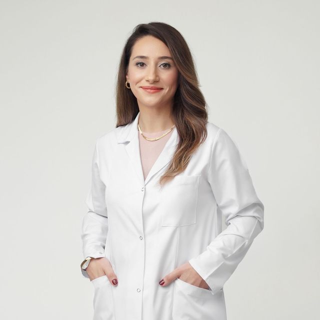 Meryem Top, Kadın Hastalıkları Ve Doğum İstanbul