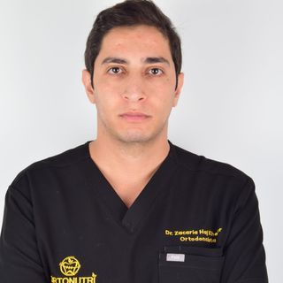 Acercar imagen: Zacaria Haj Kheder Mulla Issa, Dentista Lliria