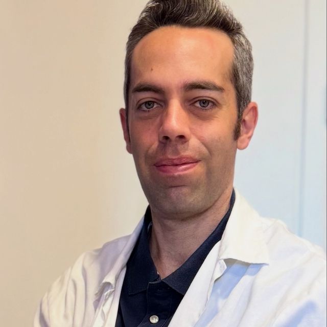 Alejandro Ortega Rodriguez, Neurocirujano Girona