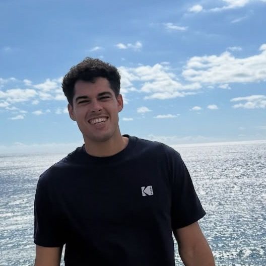 Maximo Mignone, Médico general Barcelona