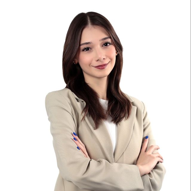 Ayşenur Yılmaz, Psikoloji İzmir