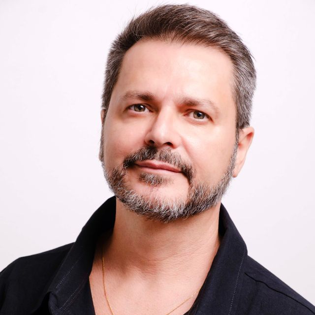 César Lago, Médico estético Ibiza