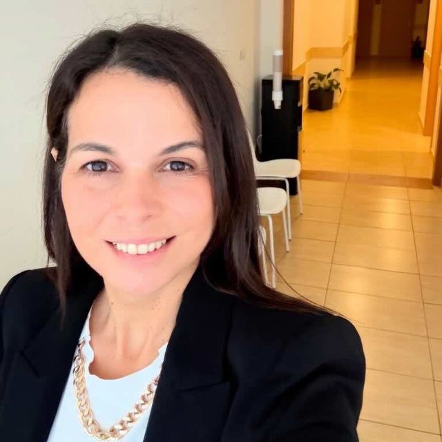 Ana Oliveira, Psicólogo São João Da Madeira