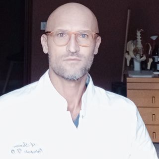 Ingrandire l'immagine: Alessandro Tamma, osteopata Bari