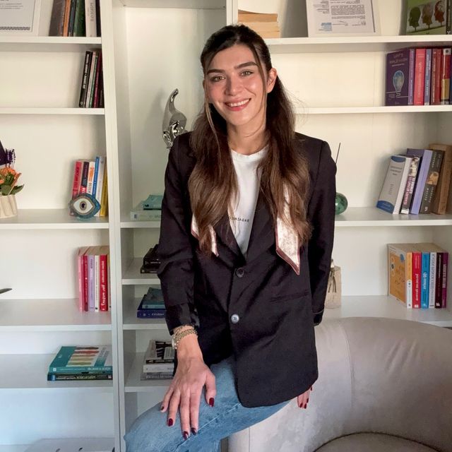 Dilsu Arıkan, Psikoloji Bursa