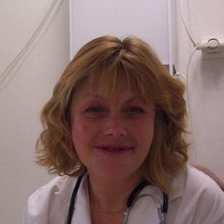 Acercar imagen: Cristina Lucía Rita Amoroso, Médico general Alzira