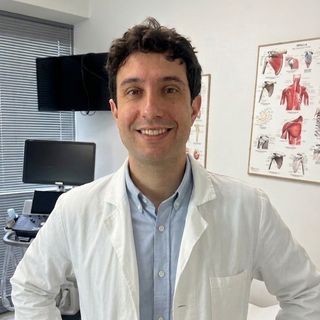 Giulio Agostini, ortopedico Viareggio