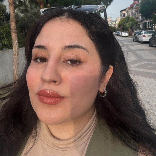 Gülerva Yanardağ, Dil ve Konuşma Terapisi İzmir