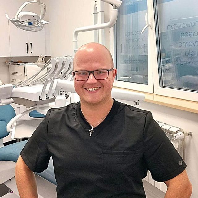 Kamil Tworkowski, stomatolog Bielsk Podlaski
