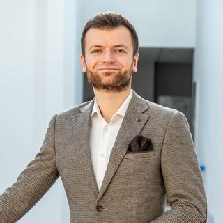 Powiększ obraz: Adam Gurwin, urolog Dzierżoniów