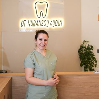 Nuran Nuransoy, Diş Hekimi Balıkesir