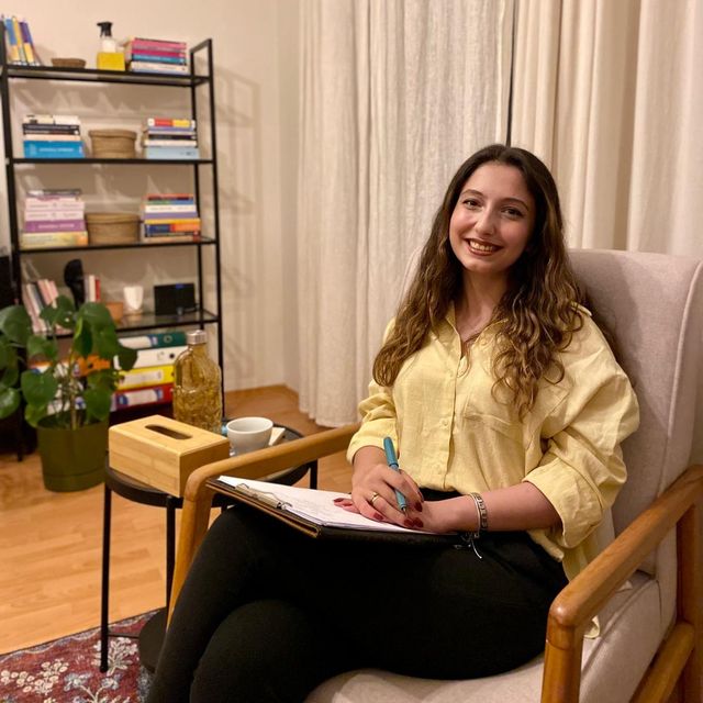 Nurşen Ege, Psikoloji İstanbul