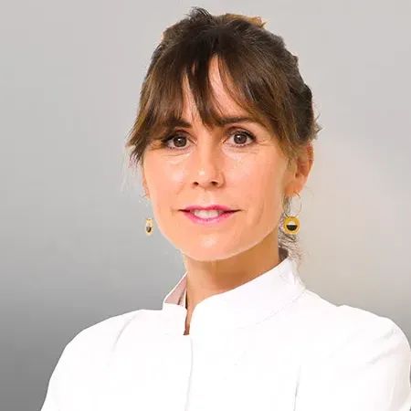 Rebeca Atienza Molina, Oftalmólogo Bilbao