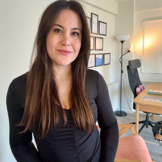 Emine Çınar, Psikoloji Aydın