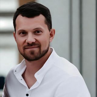 Powiększ obraz: Radosław Rachwalik, ginekolog Częstochowa