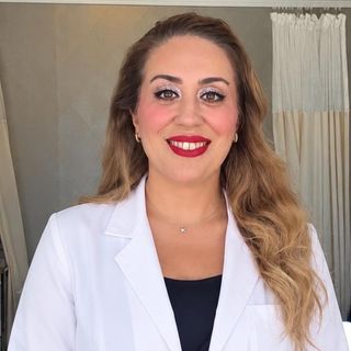 Tuğçe Özkapu, Dermatoloji Karşıyaka