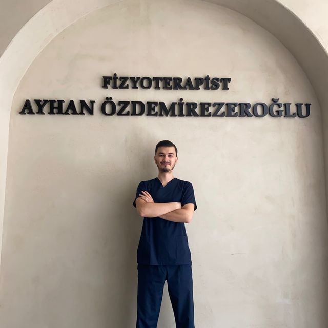Ayhan Özdemirezeroğlu, Fizyoterapi Ve Rehabilitasyon İstanbul