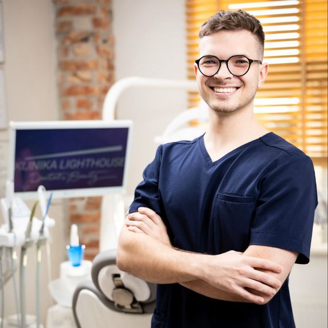 Jakub Pajestka, stomatolog Szczecin
