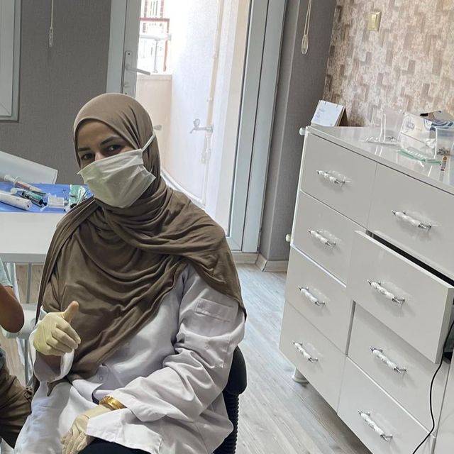 Naime Türkmen, Diş Hekimi Şanlıurfa