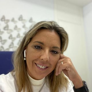 Acercar imagen: Maria Teresa Terron Garcia, Médico estético Salamanca