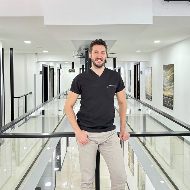 Hakan Çiçekdağ, Diş Hekimi Bursa