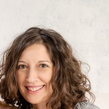 Marta Calzada Peris, Psicólogo Enguera
