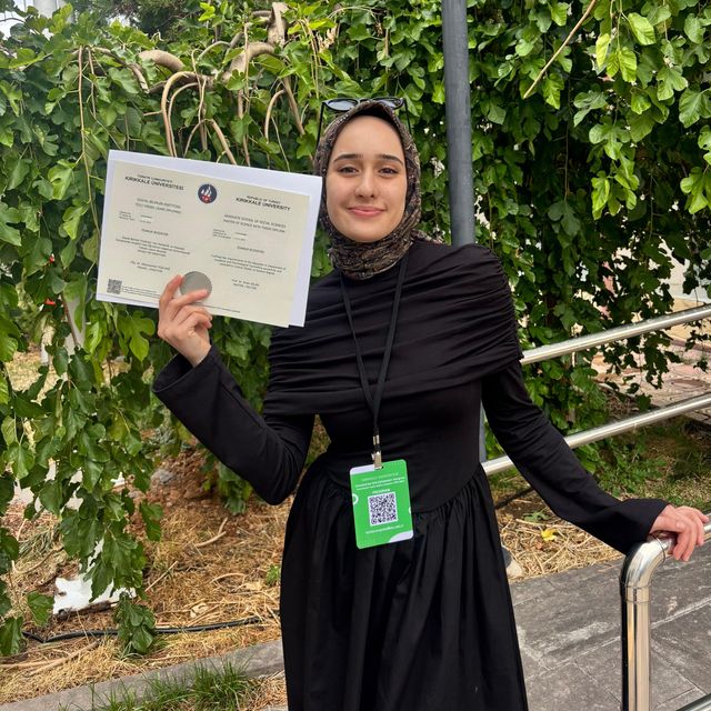 Edanur Bozdemir, Psikolojik Danışma ve Rehberlik Eskişehir