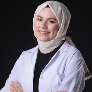 Resmi büyüt: Asude Öztürk Molla, Diş Hekimi Bursa