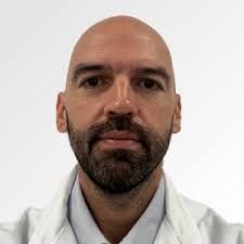 Isaias Eduardo Bustos, Médico general Barcelona