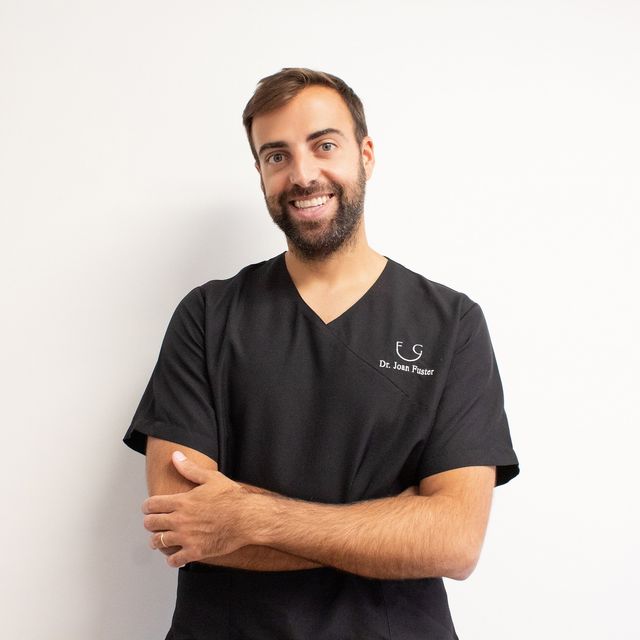 Joan Fuster García, Dentista Oliva