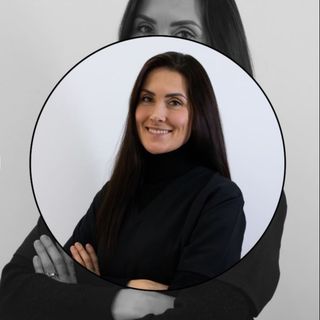 Acercar imagen: Yana Vozbranna, Dentista Mislata