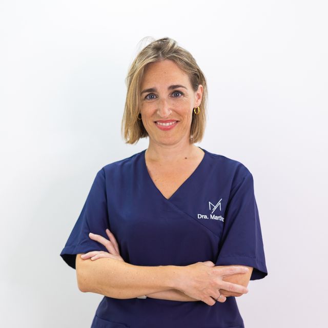 MªÁngeles Martínez Serrano, Cirujano general Torrevieja