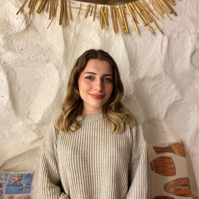 İrem Avşar, Psikoloji Aydın