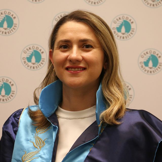 Hacer Şahin Aydınyurt, Periodontoloji İstanbul